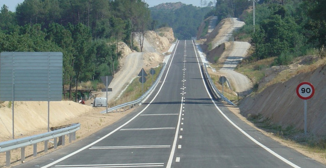 El peligro (principal) se encuentra en las carreteras convencionales -  Tecnocarreteras