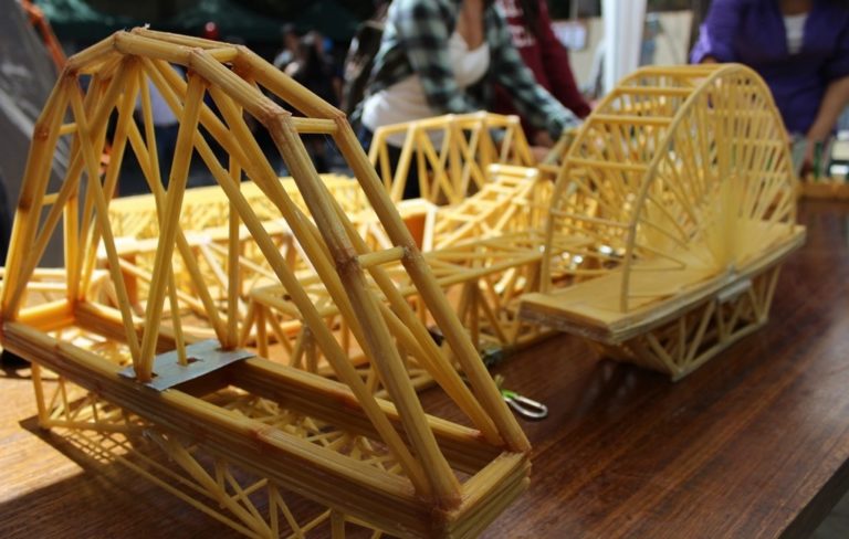 Puentes de Espaguetis, una forma de aprender y divertirse - Tecnocarreteras